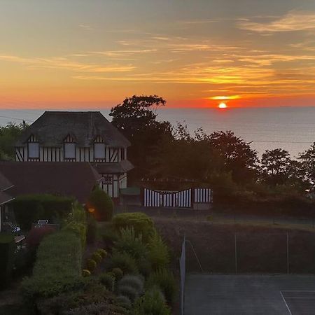 Appart Lumineux Avec Vue Sur Mer A 180 Degres Daire Trouville-sur-Mer Dış mekan fotoğraf