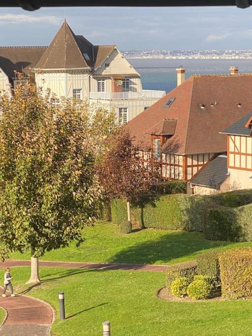 Appart Lumineux Avec Vue Sur Mer A 180 Degres Daire Trouville-sur-Mer Dış mekan fotoğraf