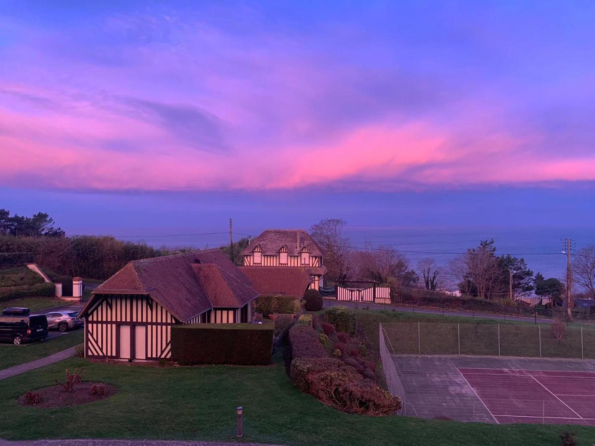 Appart Lumineux Avec Vue Sur Mer A 180 Degres Daire Trouville-sur-Mer Dış mekan fotoğraf